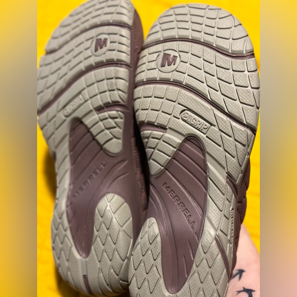 Merrell Womens Ice puff  fleece lined comfort shoes